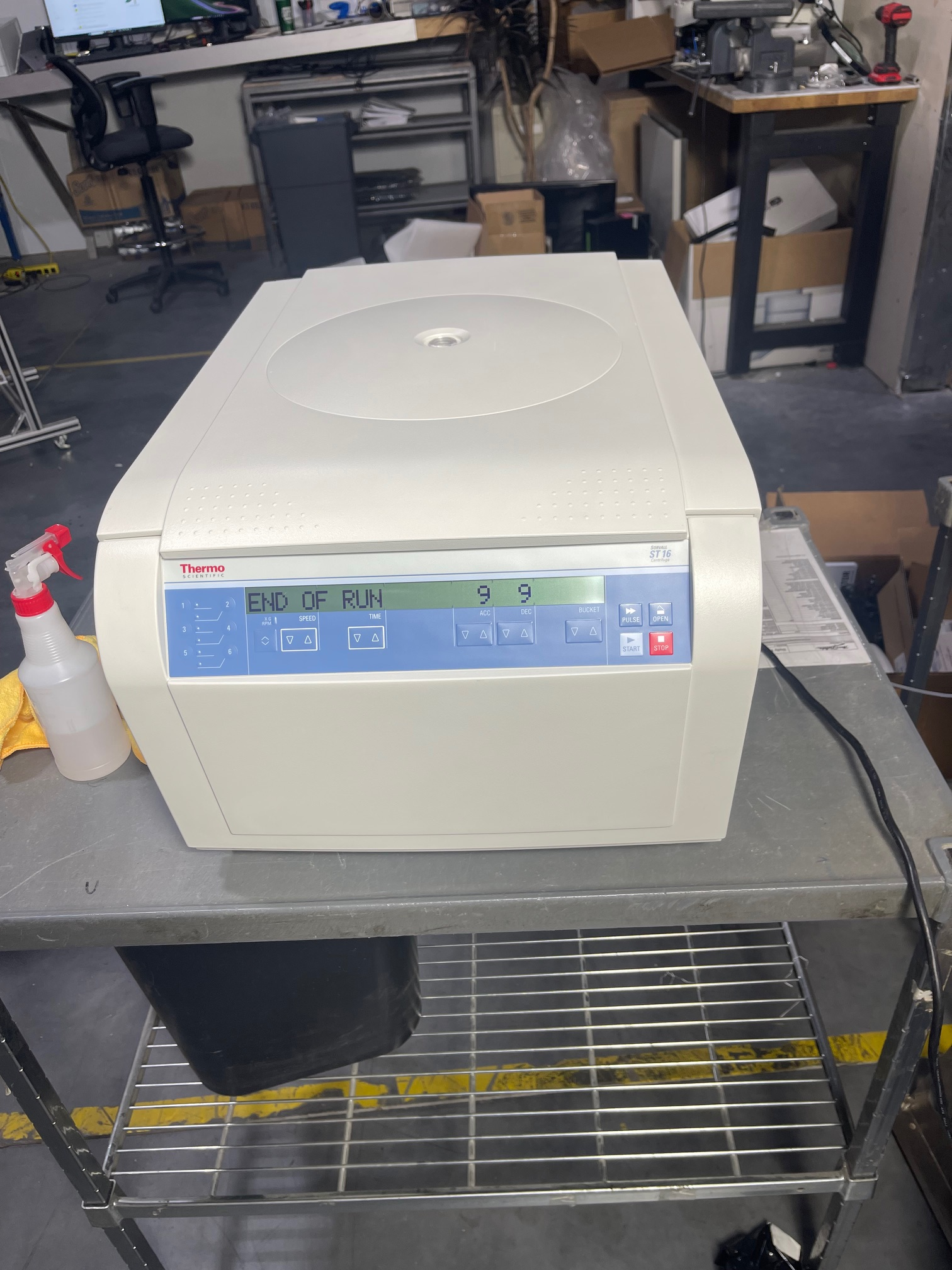 Thermo Sorvall ST16 Benchtop Centrifuge